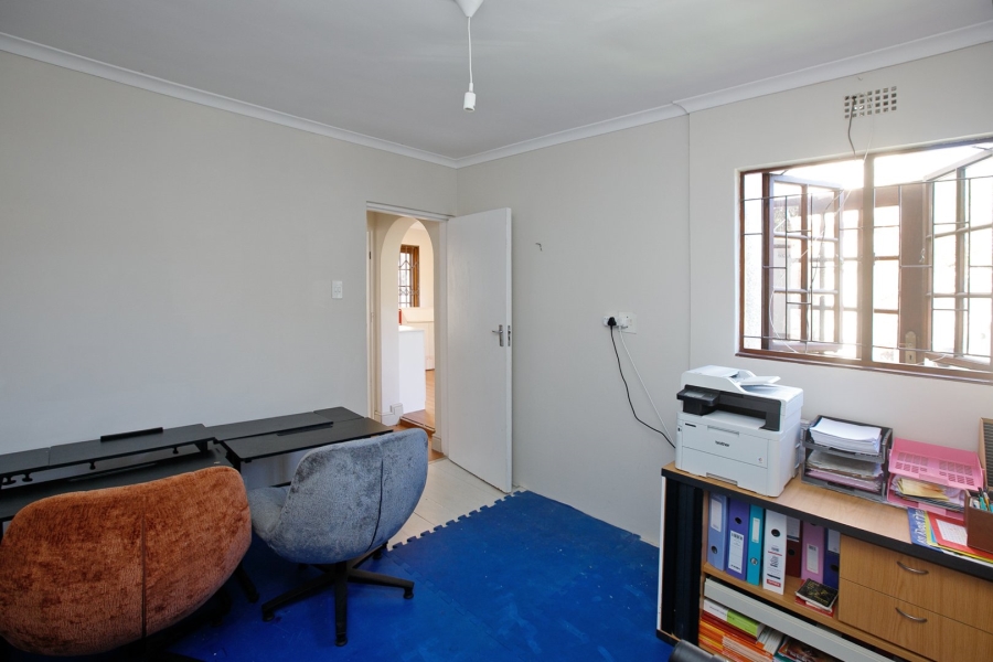 5 Bedroom Property for Sale in Claremont Western Cape